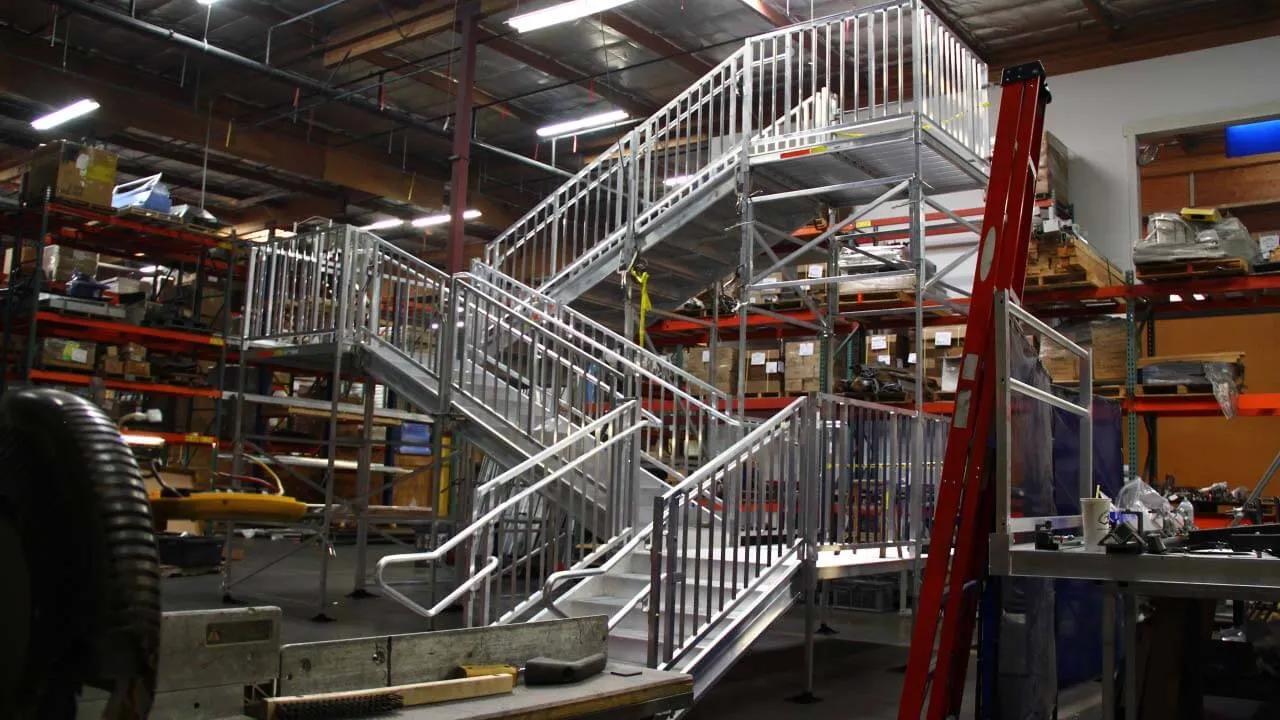 PATHWAY® HD Multi-Story Stairs